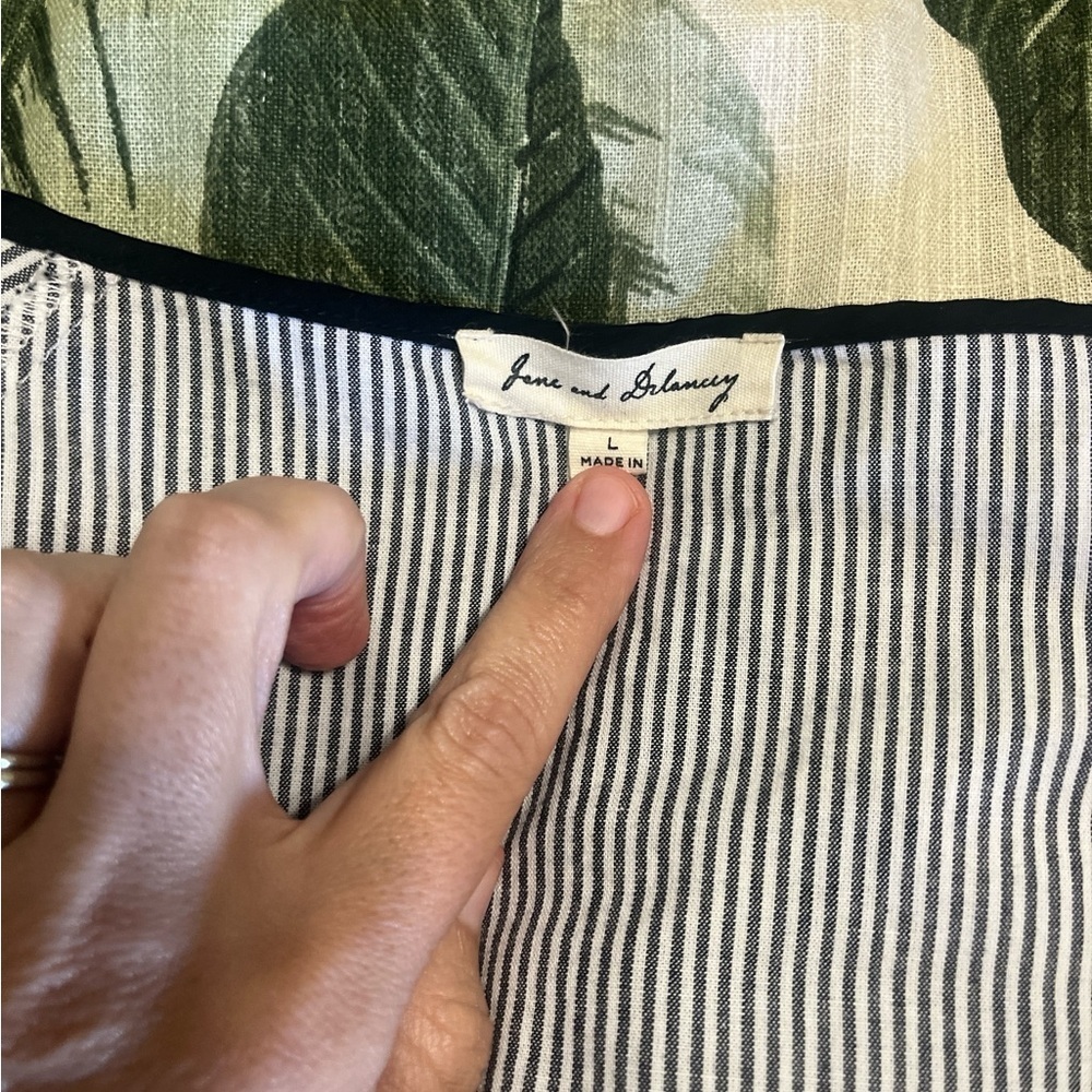 Jane and Delancey Nautical Bell Sleeve Blouse 💯 Cotton - Picture 5 of 8